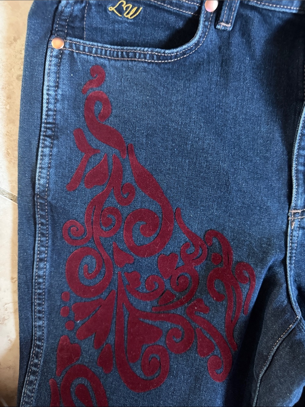 NWT Lainey Wilson x Wrangler flare jeans 31x34 - Picture 5 of 7